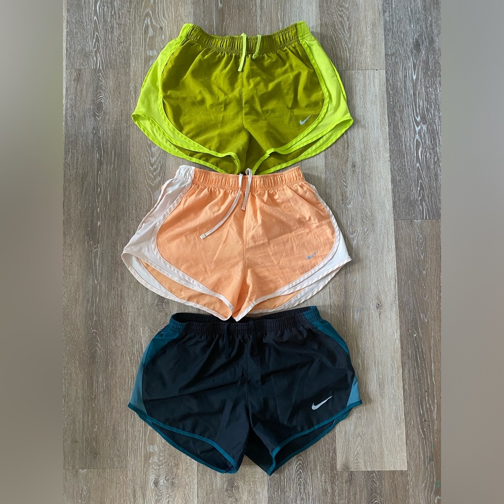SOLD! Nike Short Bundle (x3)